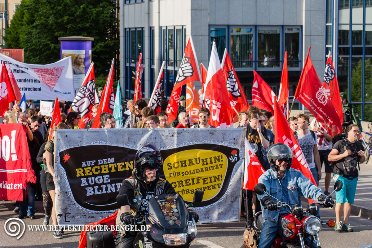 Demo: 8. Mai 1945 Tag der Befreiung | Reflektierter Bengel