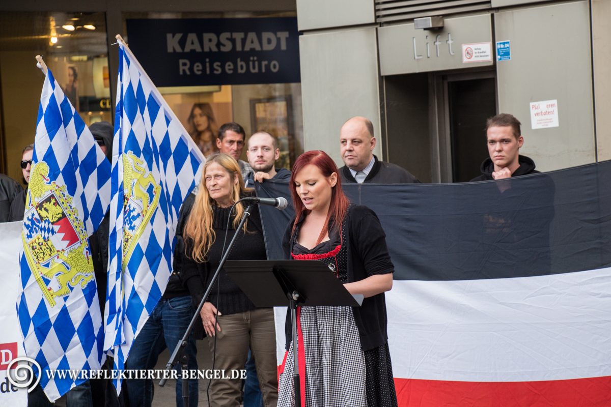 19.09.15 München - Die Rechte Kundgebung, Victoria Grasser, Björn-Christopher Balbin