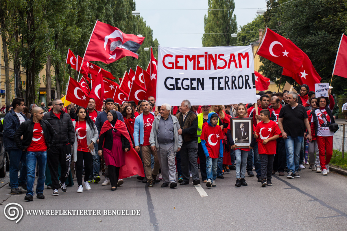 20.09.15 München - Demo Türkischer Nationalist*innen