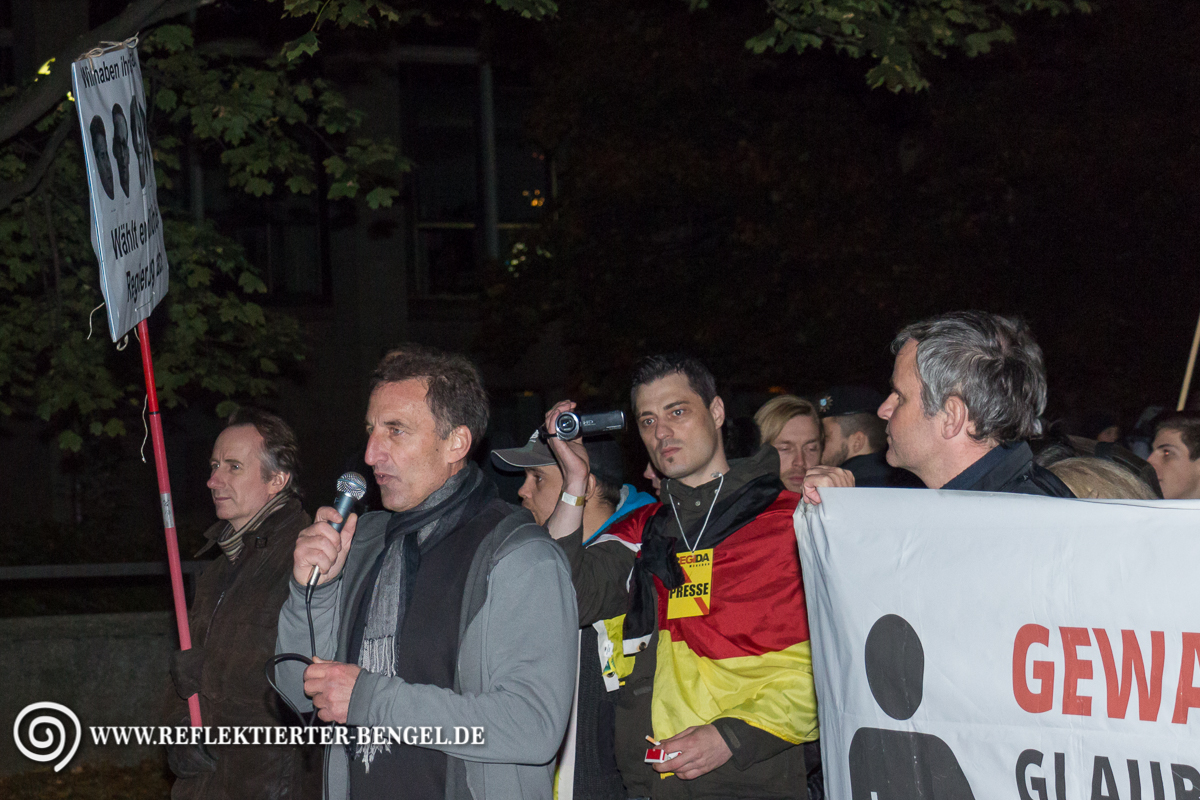 12.10.15 München - Pegida München Heinz Meyer