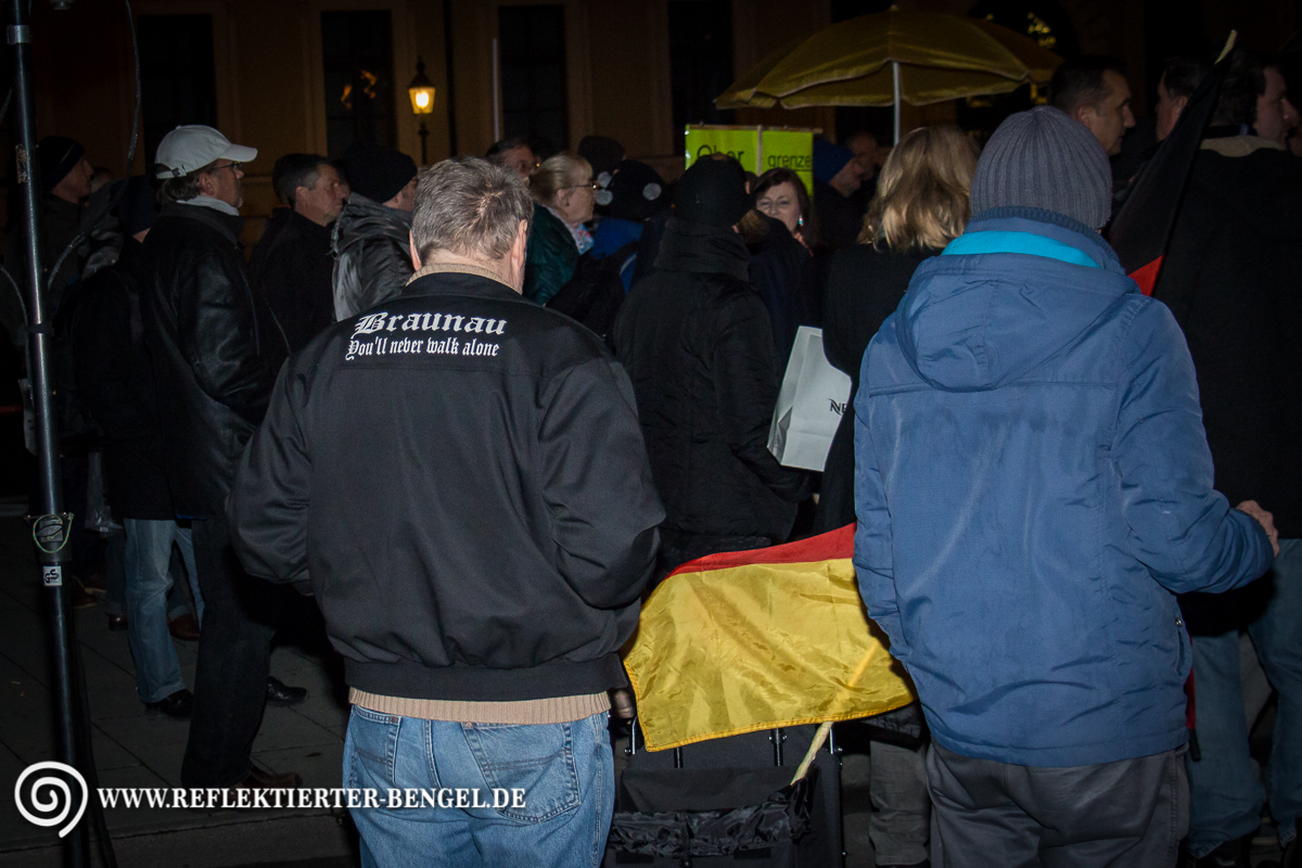 19.10.15 München - Pegida München Manfred S.
