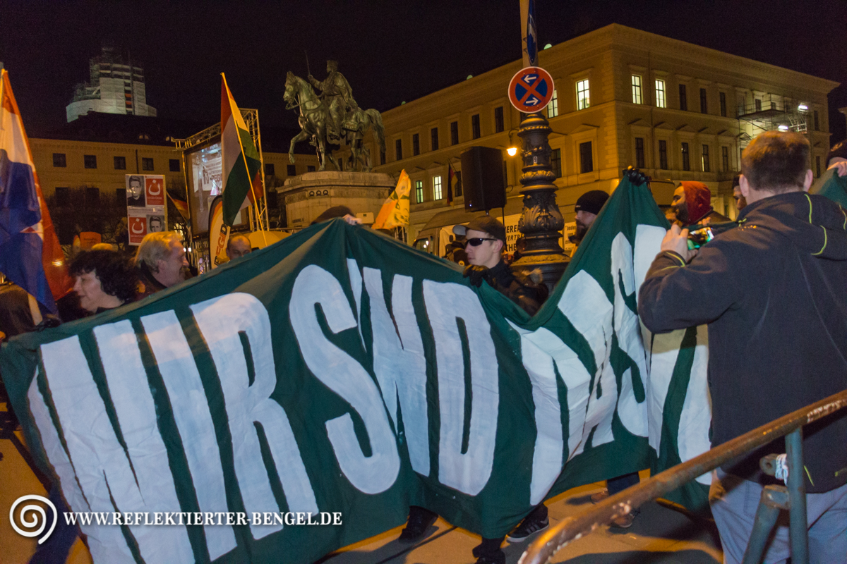 21.03.16 München - Pegida München u. Gegenproteste