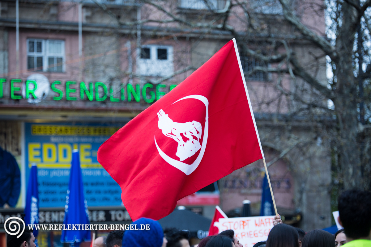 10.04.16 München - Demo Türkischer Nationalist*innen, Grauen Wölfe